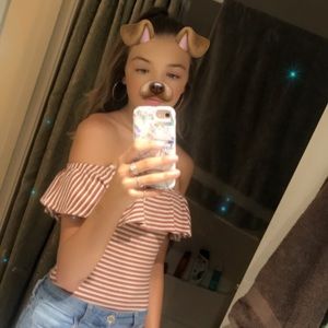 Meet your Posher, Ella